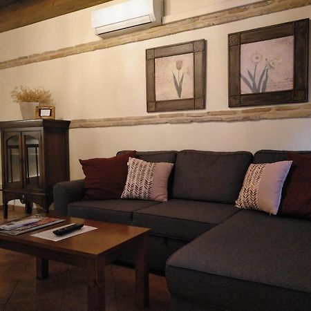 Apartamentos La Casa Del Grial توليدو المظهر الخارجي الصورة