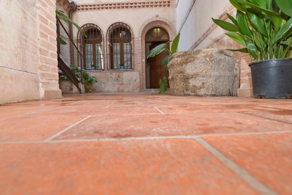 Apartamentos La Casa Del Grial توليدو المظهر الخارجي الصورة